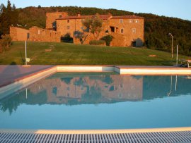 agriturismo arezzo - agriturismo toscana piscina2