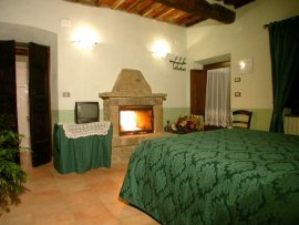 agriturismo arezzo - camera il camino